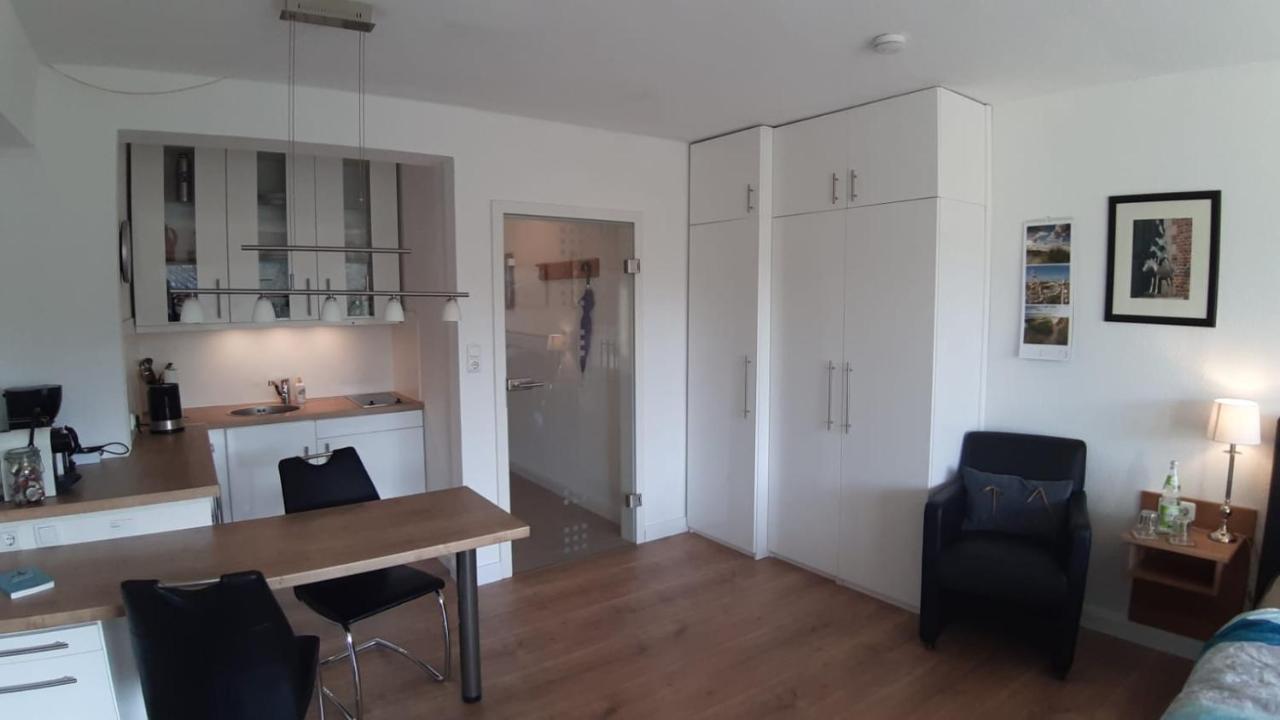 Modern City Apartment With Balcony And Nice Parc View Bremen Exterior photo